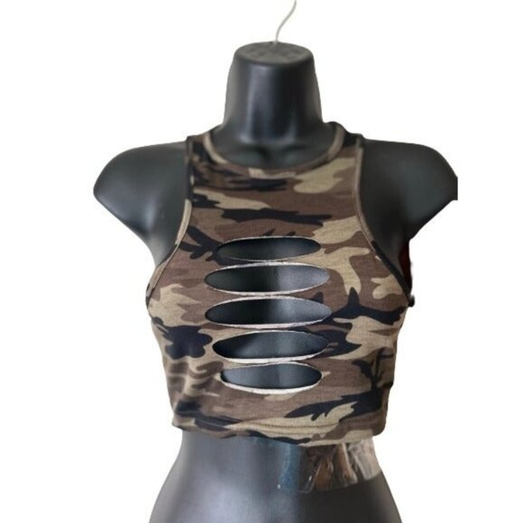 Camo Print Cut Out Tank Top - Picture 2 of 3
